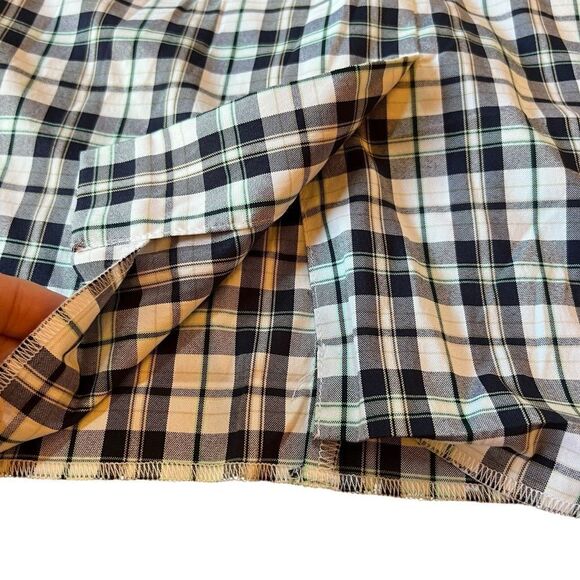 Izod Golf Navy, Green and White plaid Mini Skirt** 8 - Picture 11 of 11